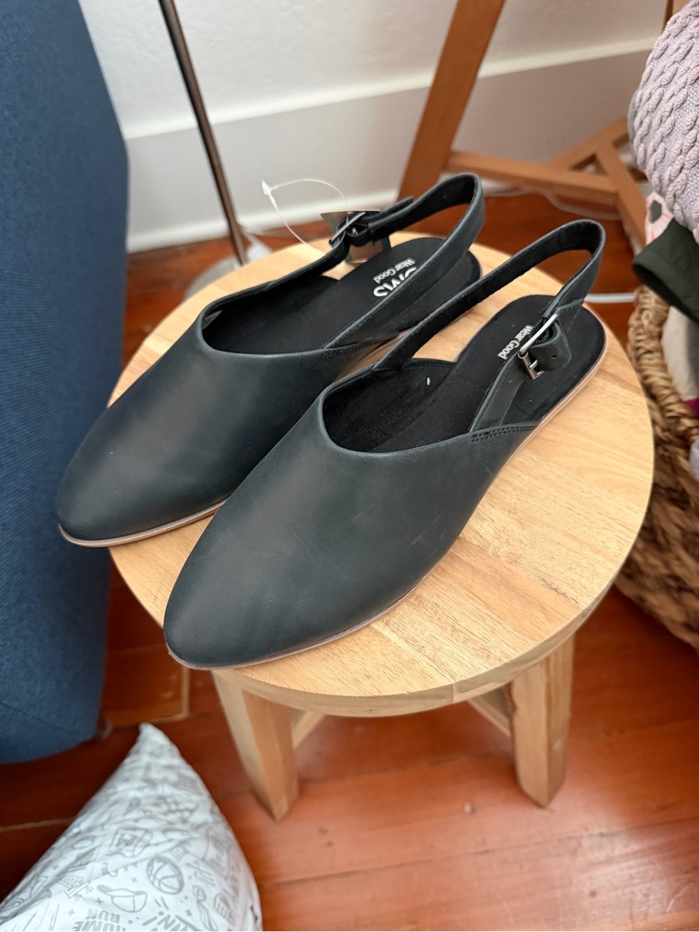 Toms Black Leather Slingback Mules - Picture 2 of 6